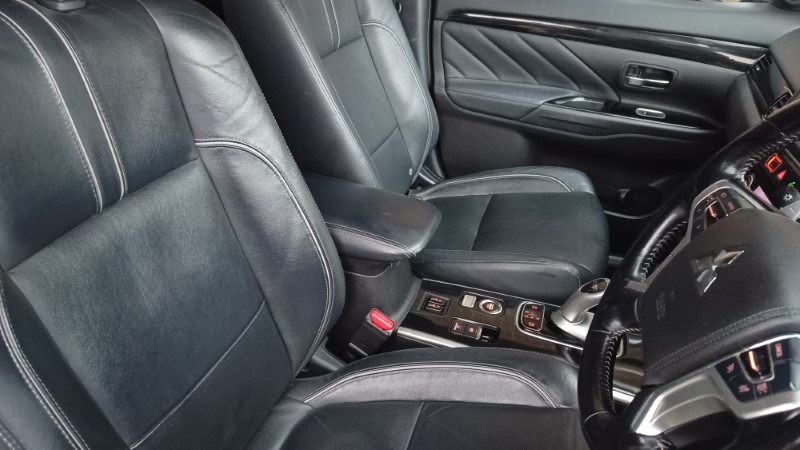 Mitsubishi Outlander Phev For Sale (10)